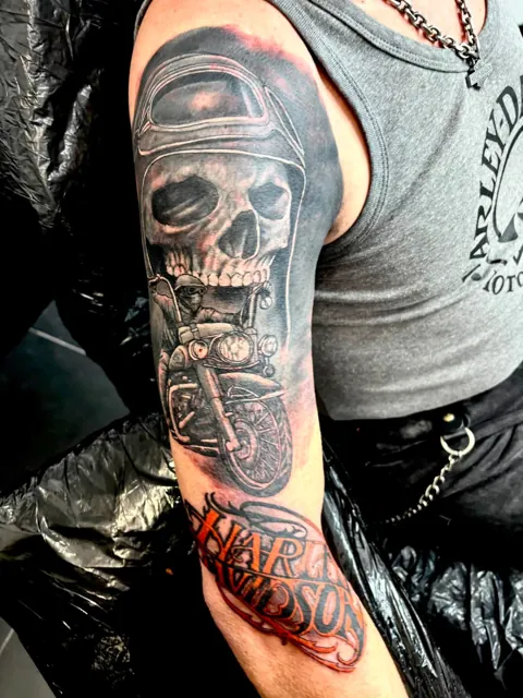 Tattoo by Robert Grzywacz, Tielt